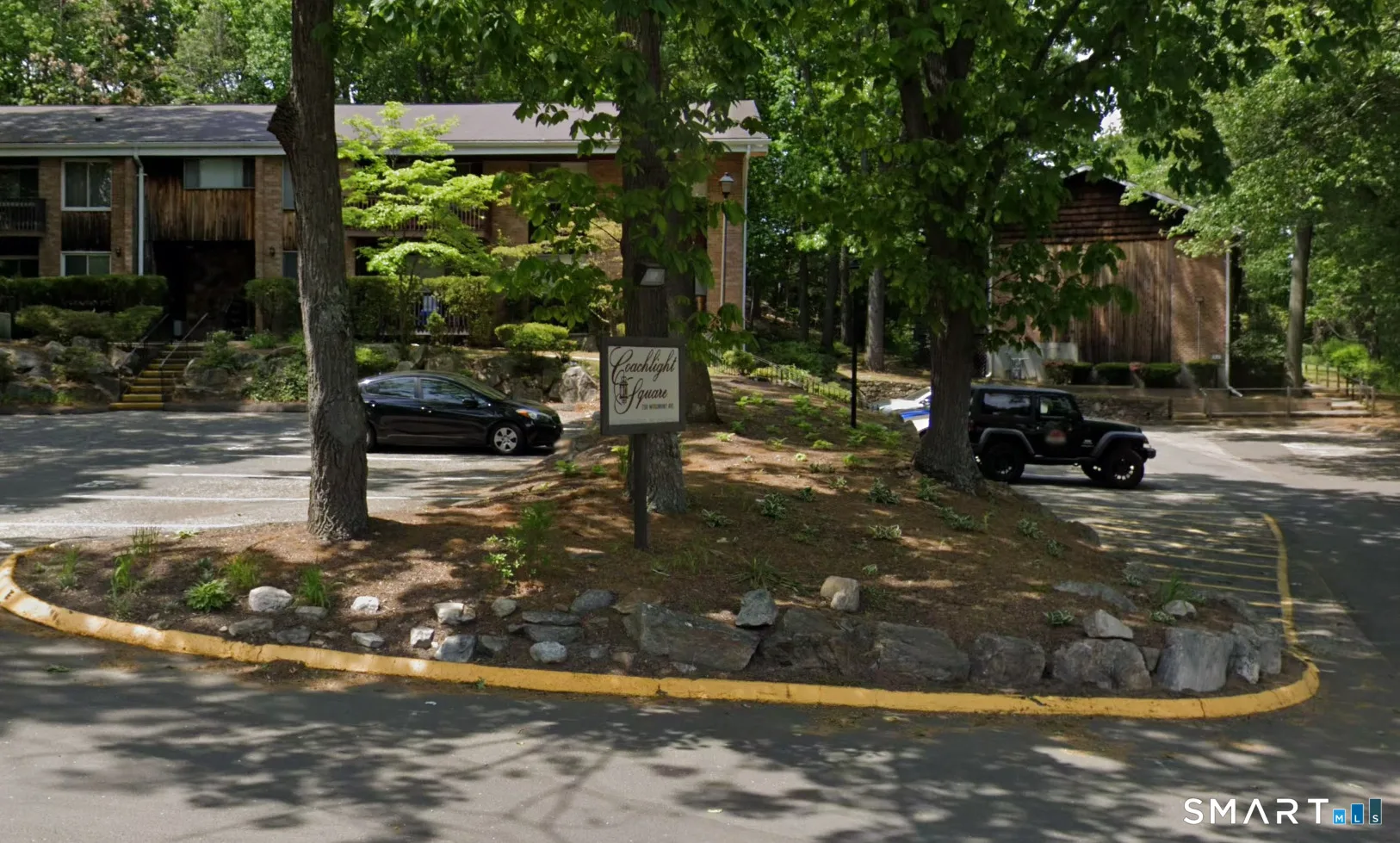 200 Woodmont Avenue #98, Bridgeport, CT