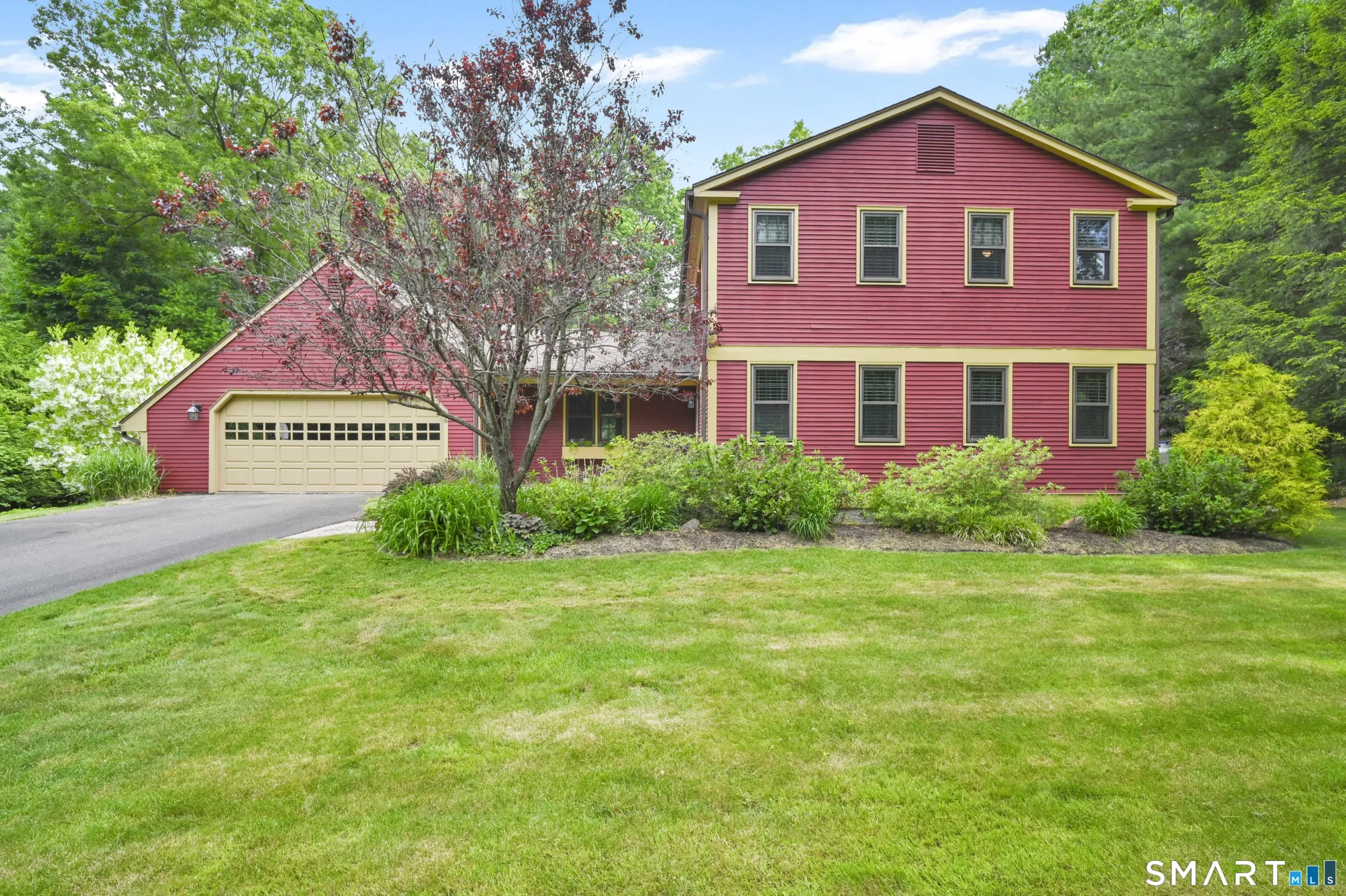 16 Fawn Drive, Granby, CT