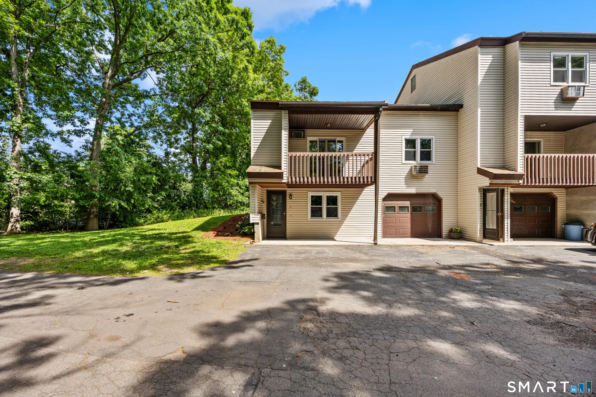 23 Hart Place #1, Plainville, CT