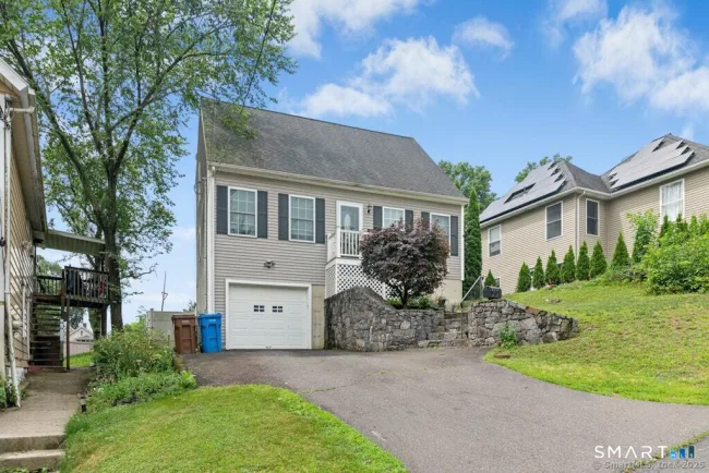 18 Perry Hill Road