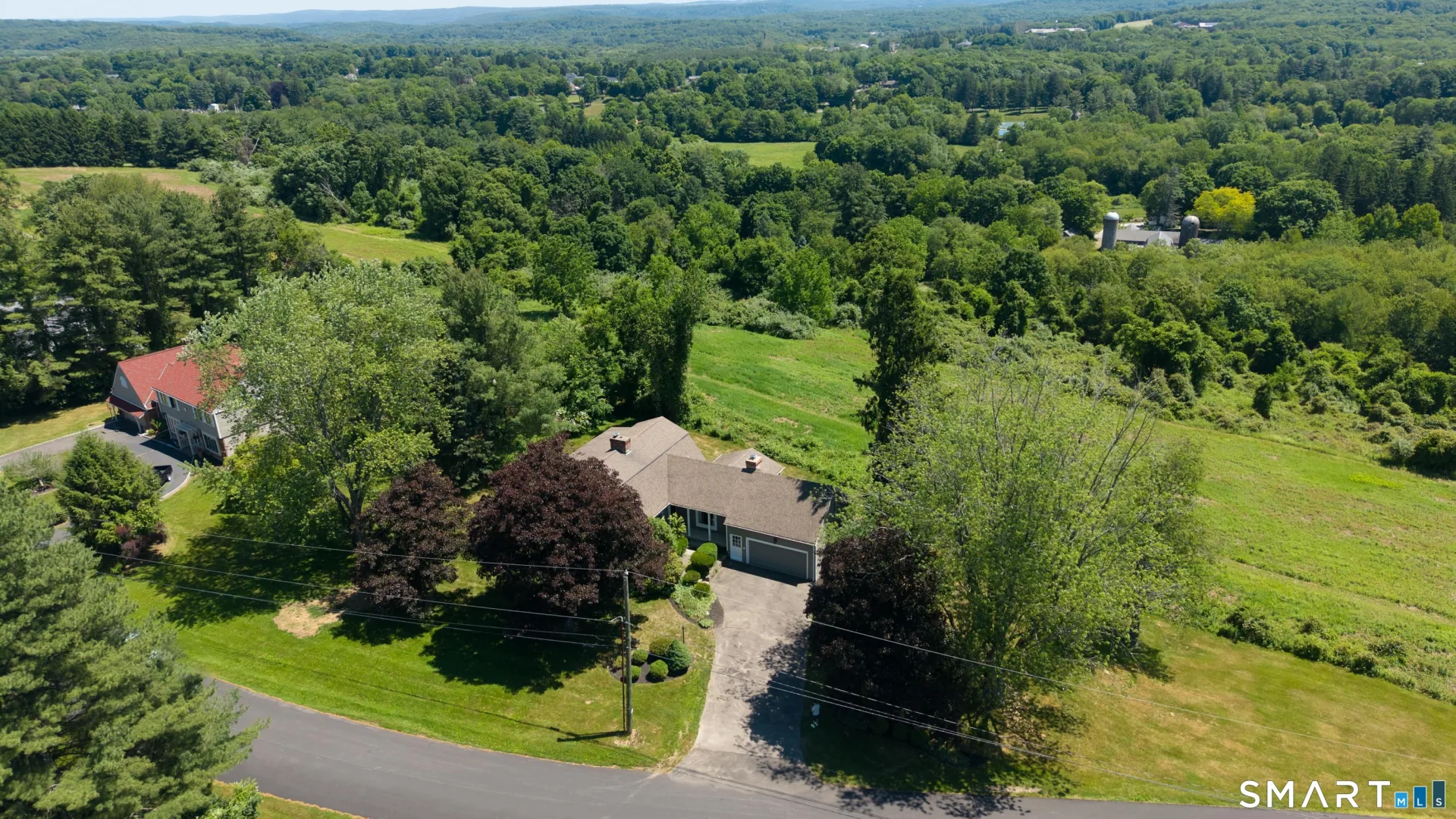 15 Valley View Road, Newtown, CT