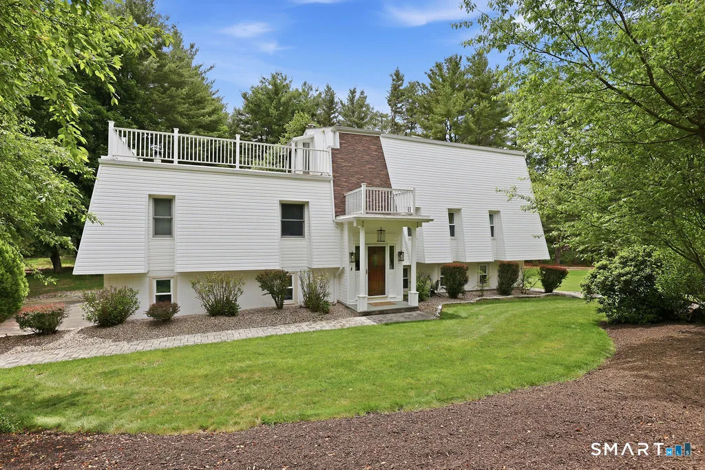 36 Banks Road, Simsbury, CT