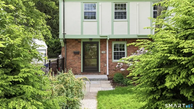 104 Newport Avenue