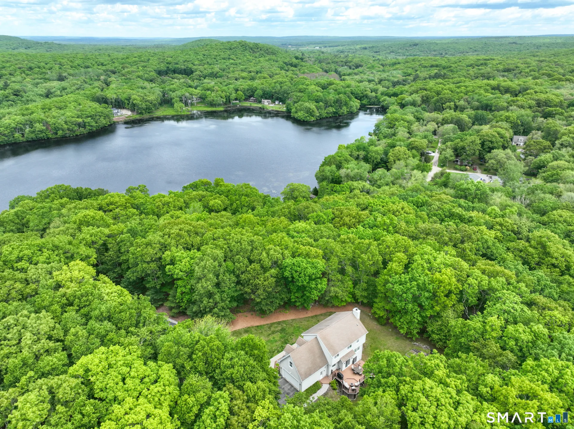 120 Lakeside Drive, North Stonington, CT