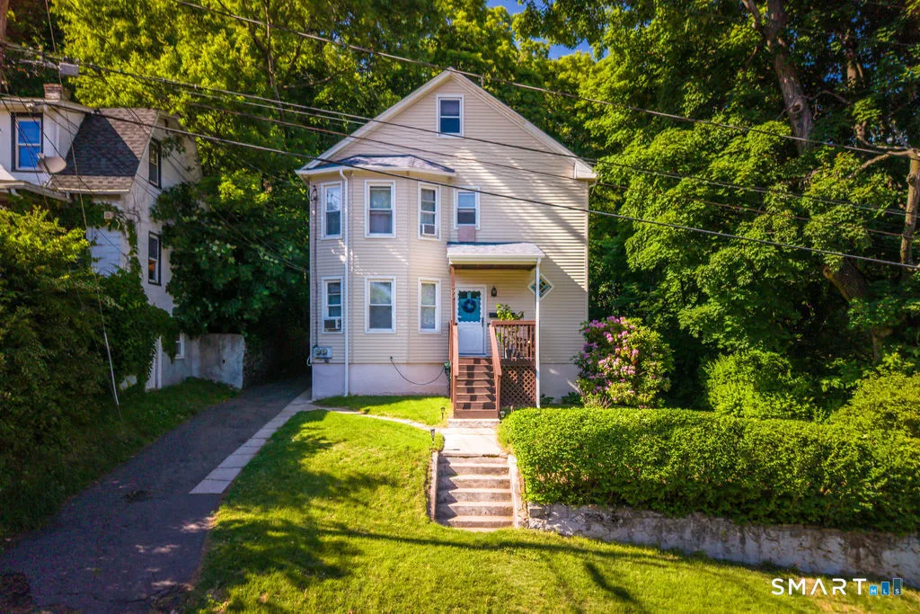 39 Long Street, New Britain, CT