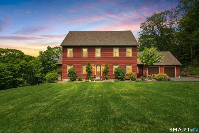 198 Little Fox Lane, Southbury, CT