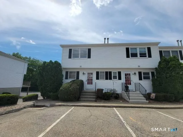 28 Commodore Commons #28