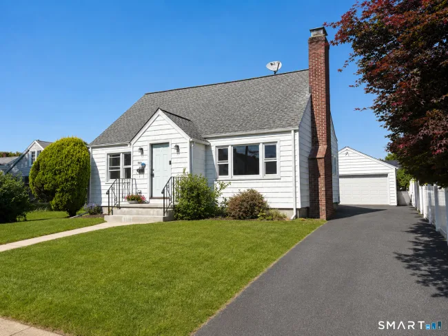 210 Stratfield Place