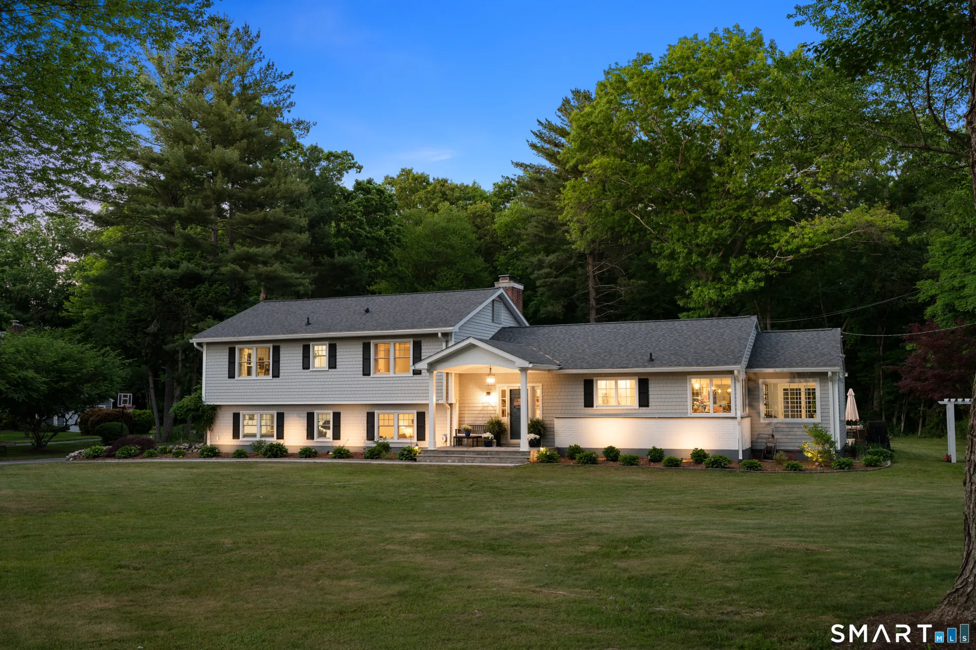 121 Thornwood Road, Stamford, CT