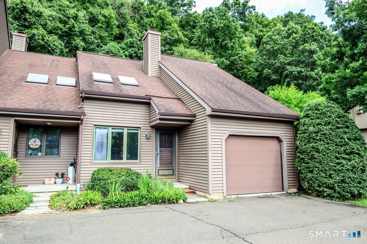 36 Twin Oaks #36, New Milford, CT