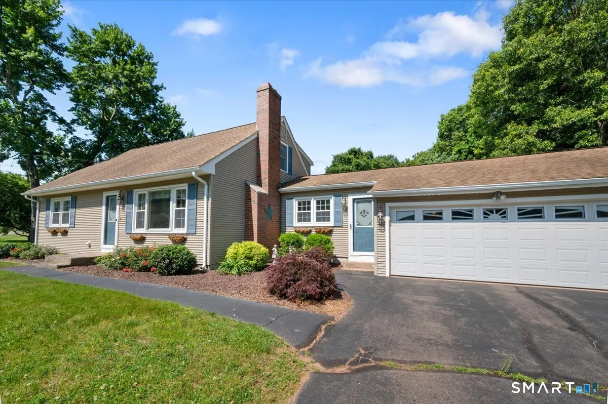 74 Rye Street, East Windsor, CT