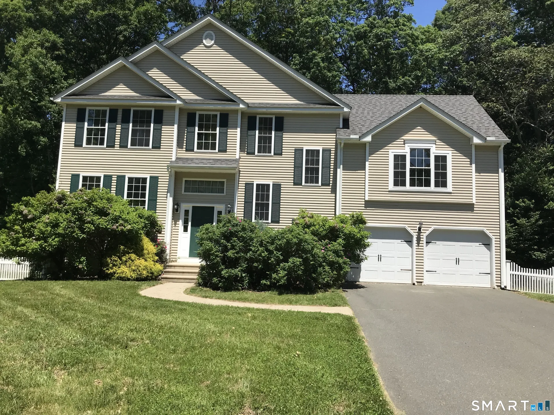 25 Meg Way, Windsor Locks, CT