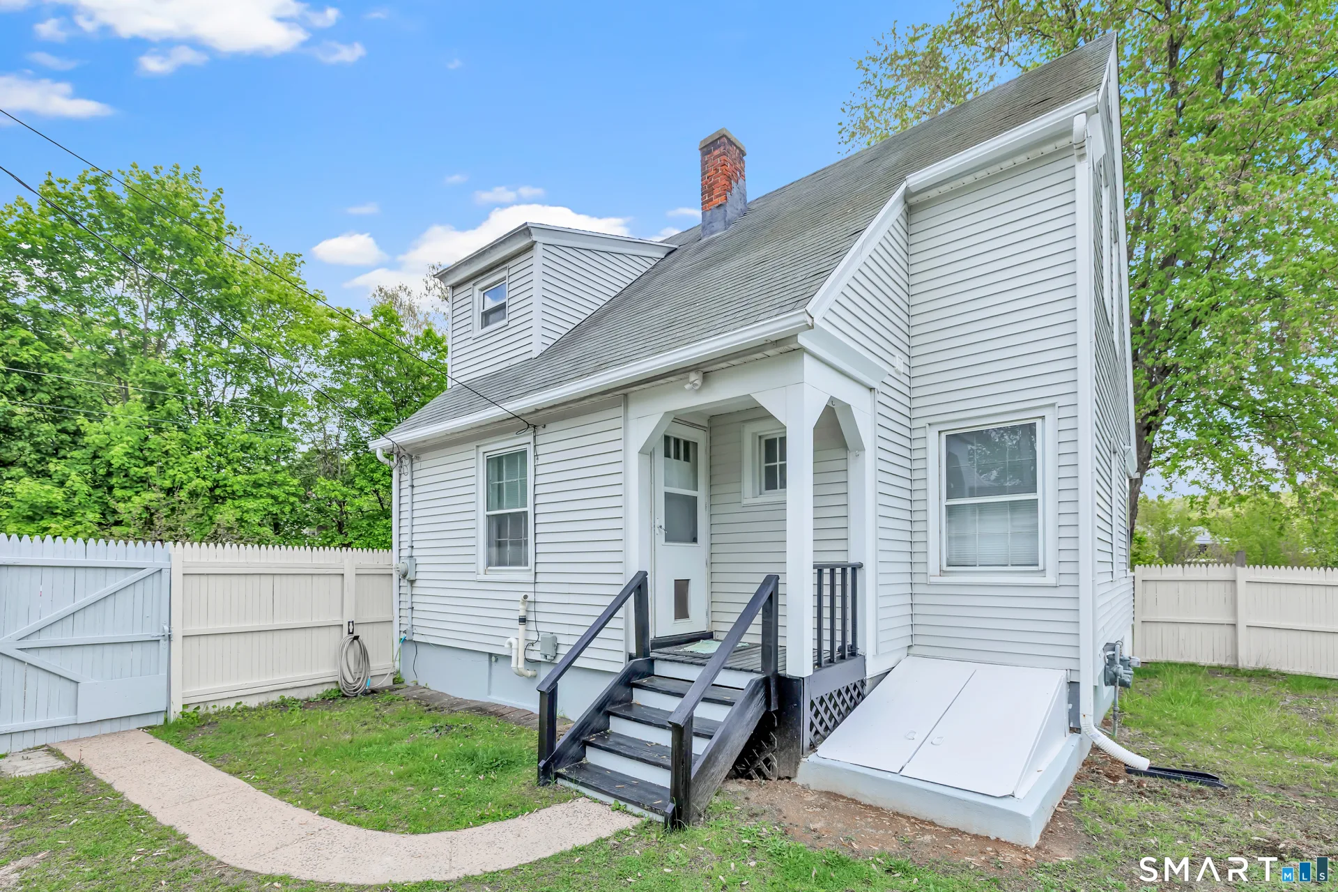 106 Brookdale Lane, Waterbury, CT