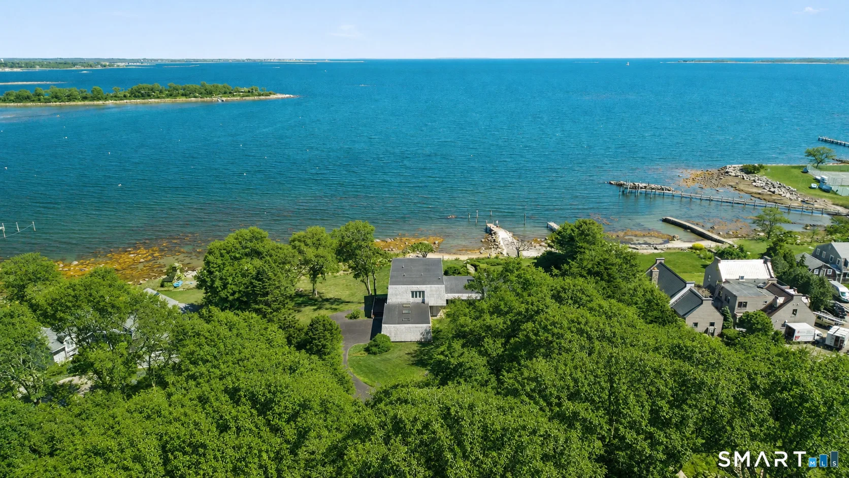 39 Chippechaug Trail, Stonington, CT