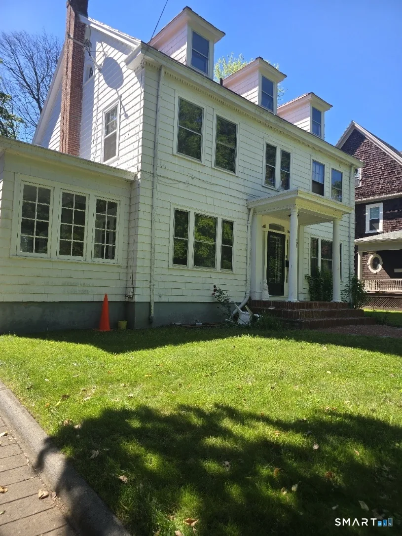 197 Ridgefield Street, Hartford, CT