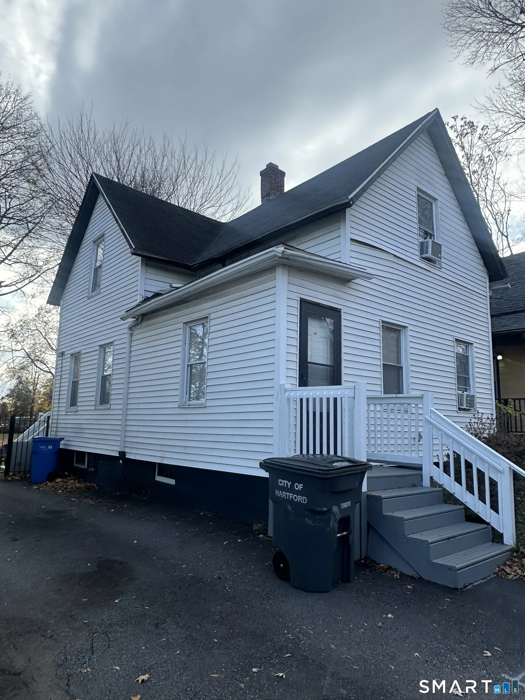 35 Loomis Street, Hartford, CT