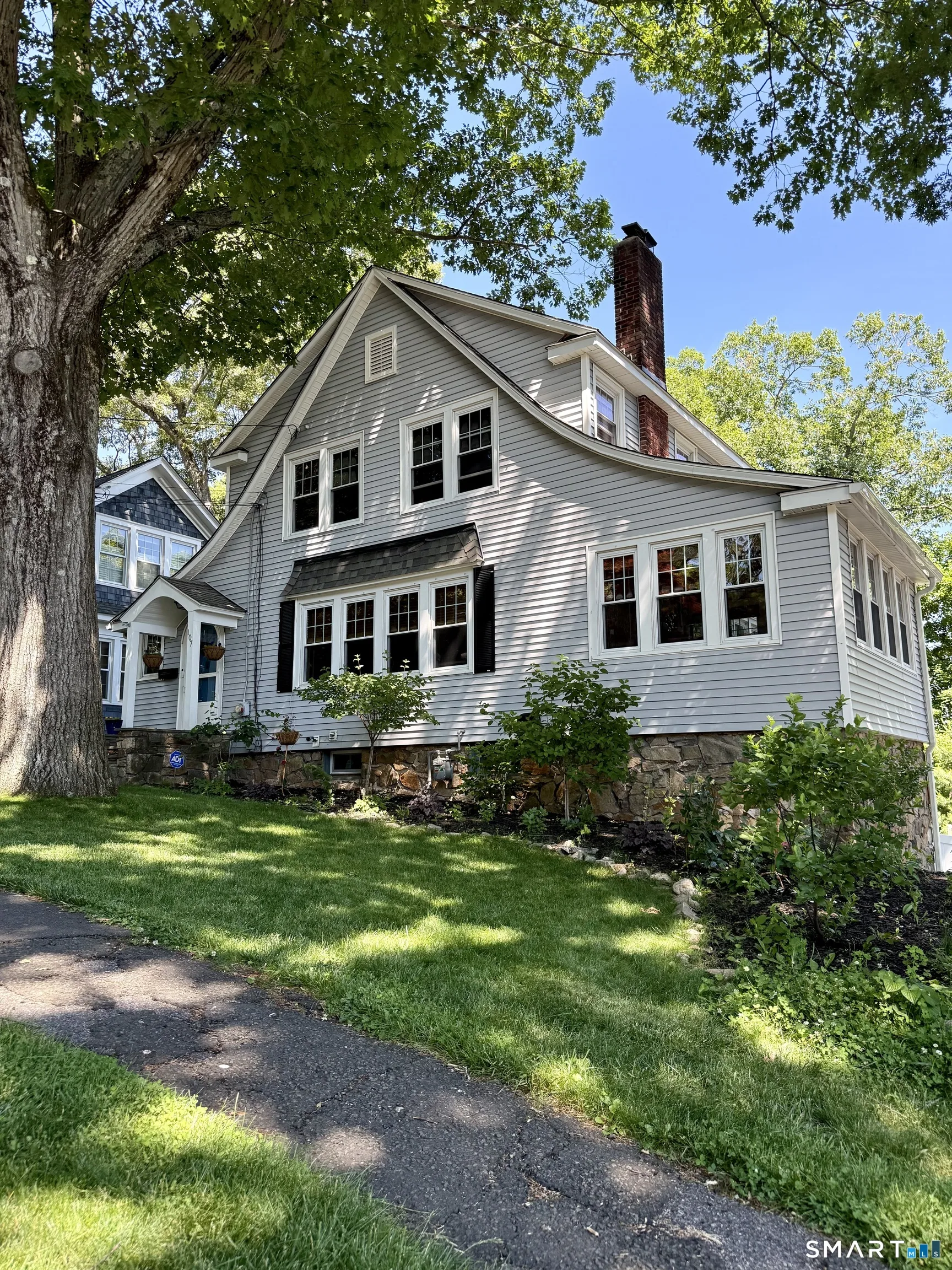 107 Knapp Street, Stamford, CT
