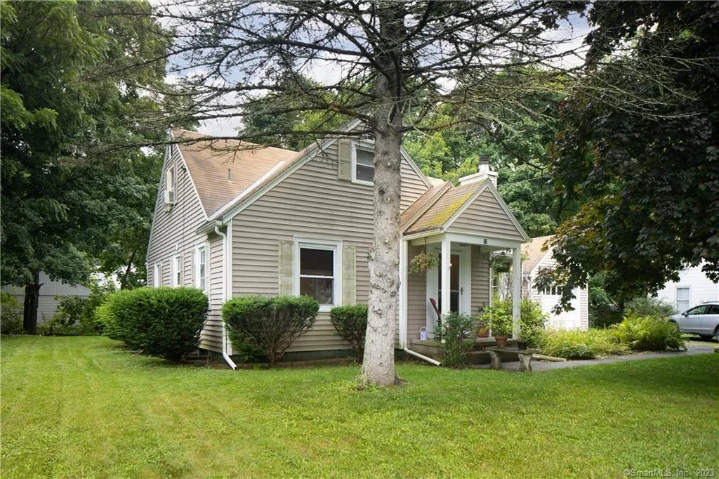 22 Walton Street, Salisbury, CT