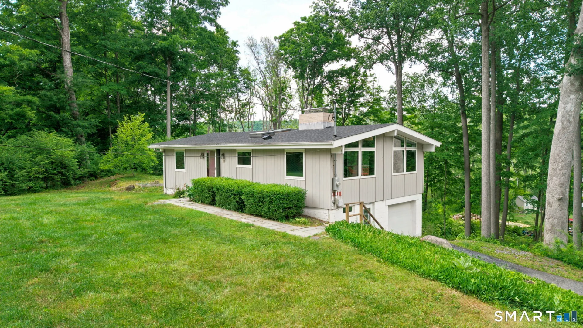 18 Craigmoor Road, Ridgefield, CT