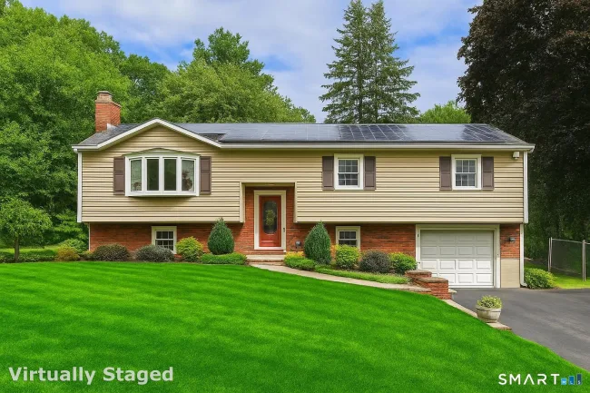 30 Lakeview Drive