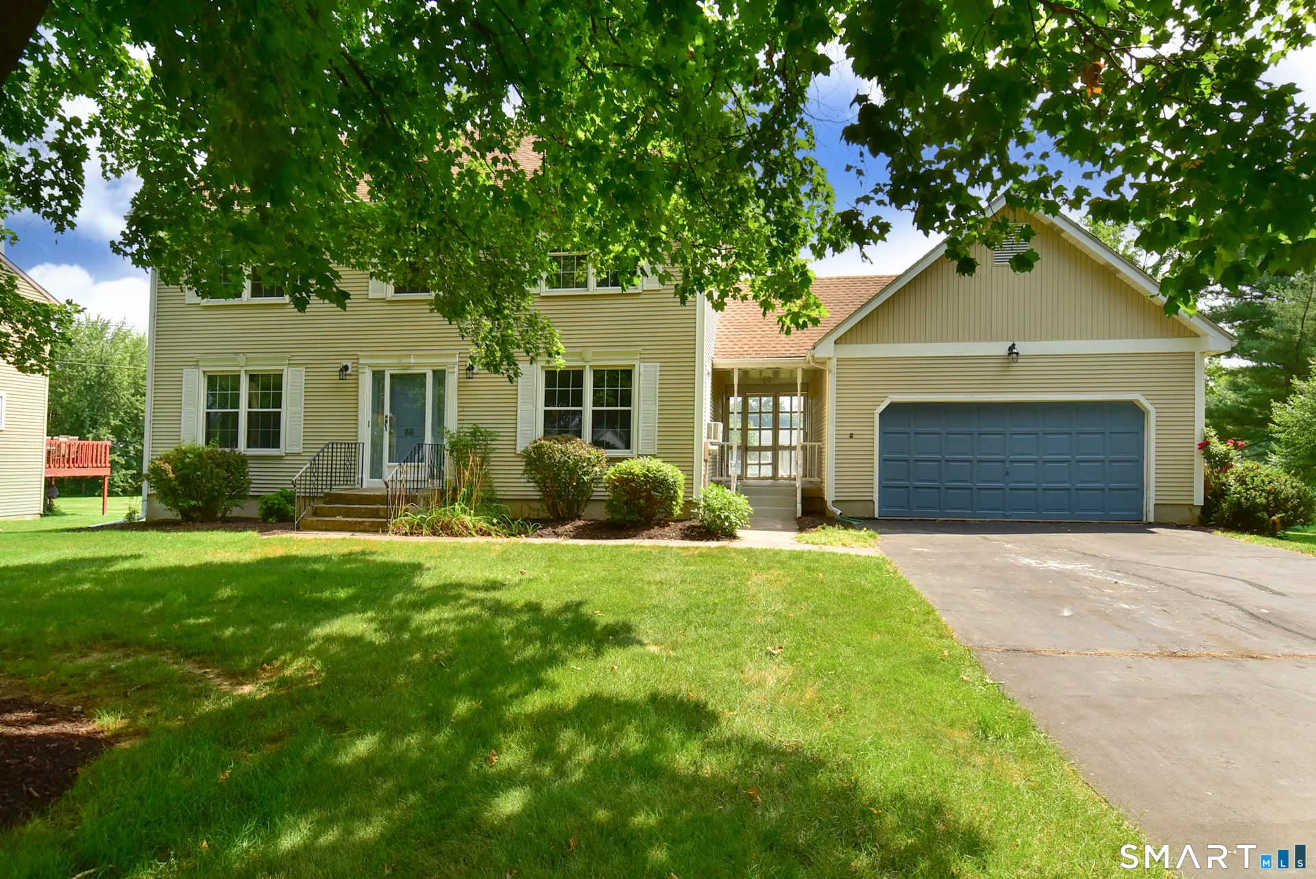 66 Country Club Drive, Windsor, CT