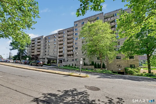 143 Hoyt Street #4K