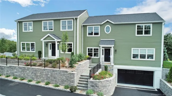 8 View Street #7