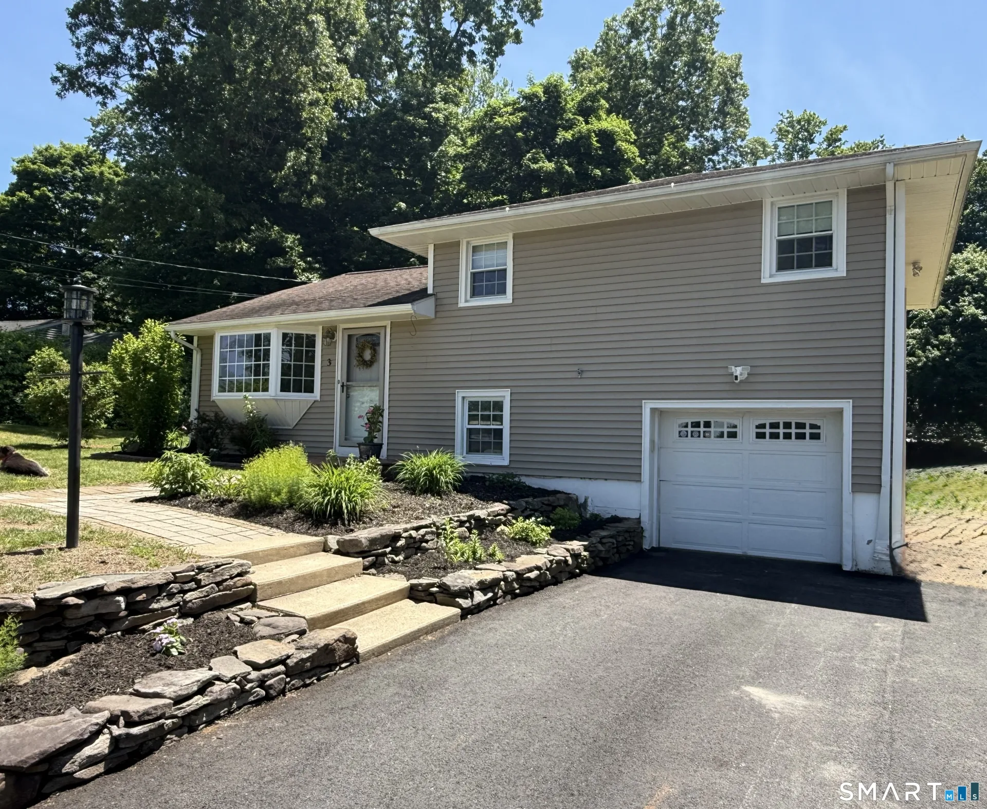3 Woodview Drive, Brookfield, CT