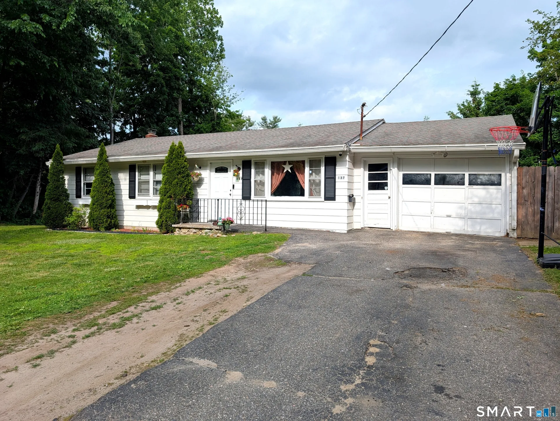 137 Northside Drive, Torrington, CT