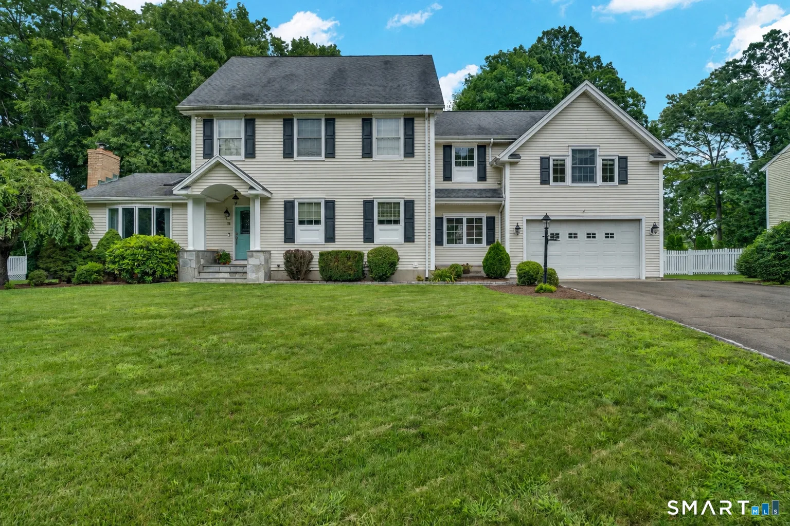 10 Westwood Road, Trumbull, CT