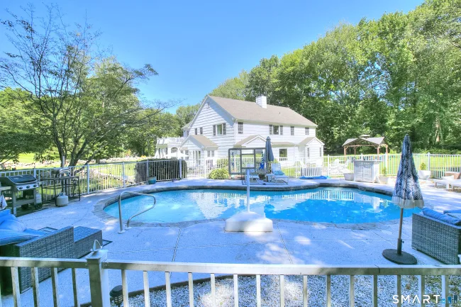 81 Trails End Road, Weston, CT