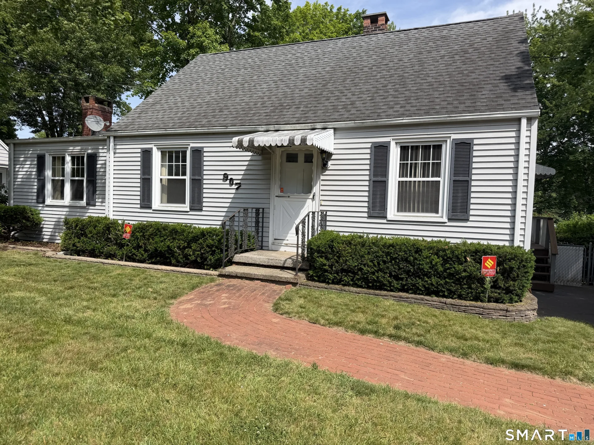 907 North High Street, East Haven, CT