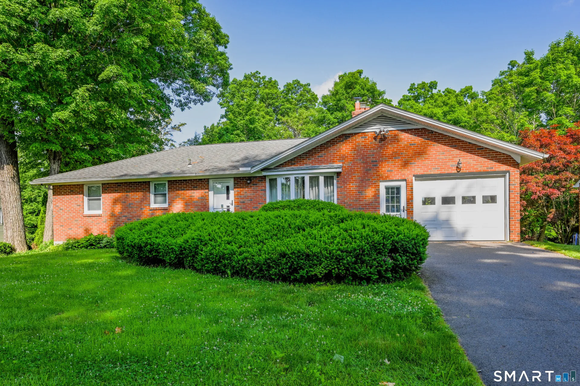 15 Elmira Avenue, Torrington, CT