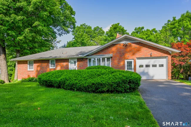 15 Elmira Avenue, Torrington, CT