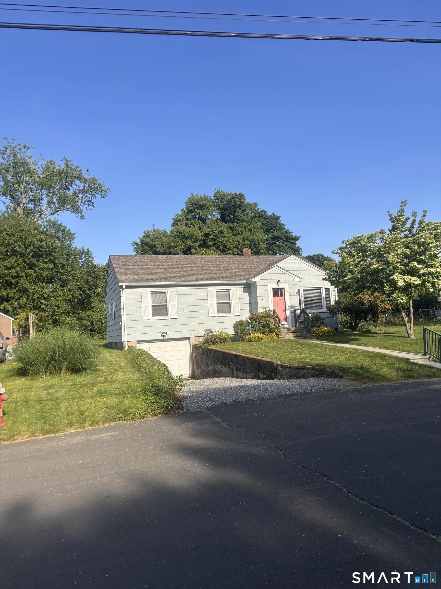 5 Herster Drive, East Lyme, CT