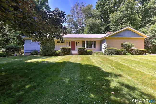 8 Mayflower Road