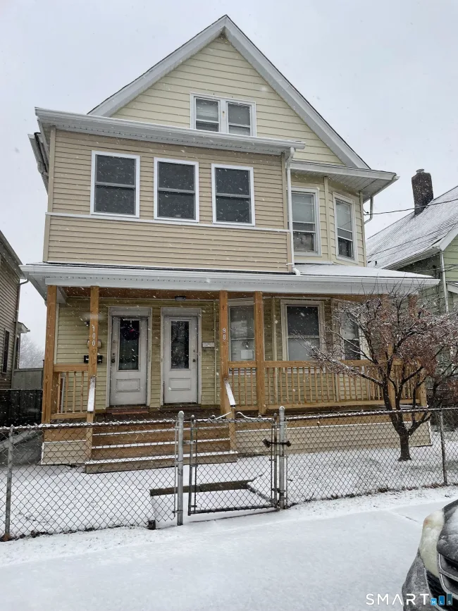 98-100 Carroll Avenue