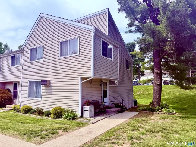11 Watch Hill Circle #11