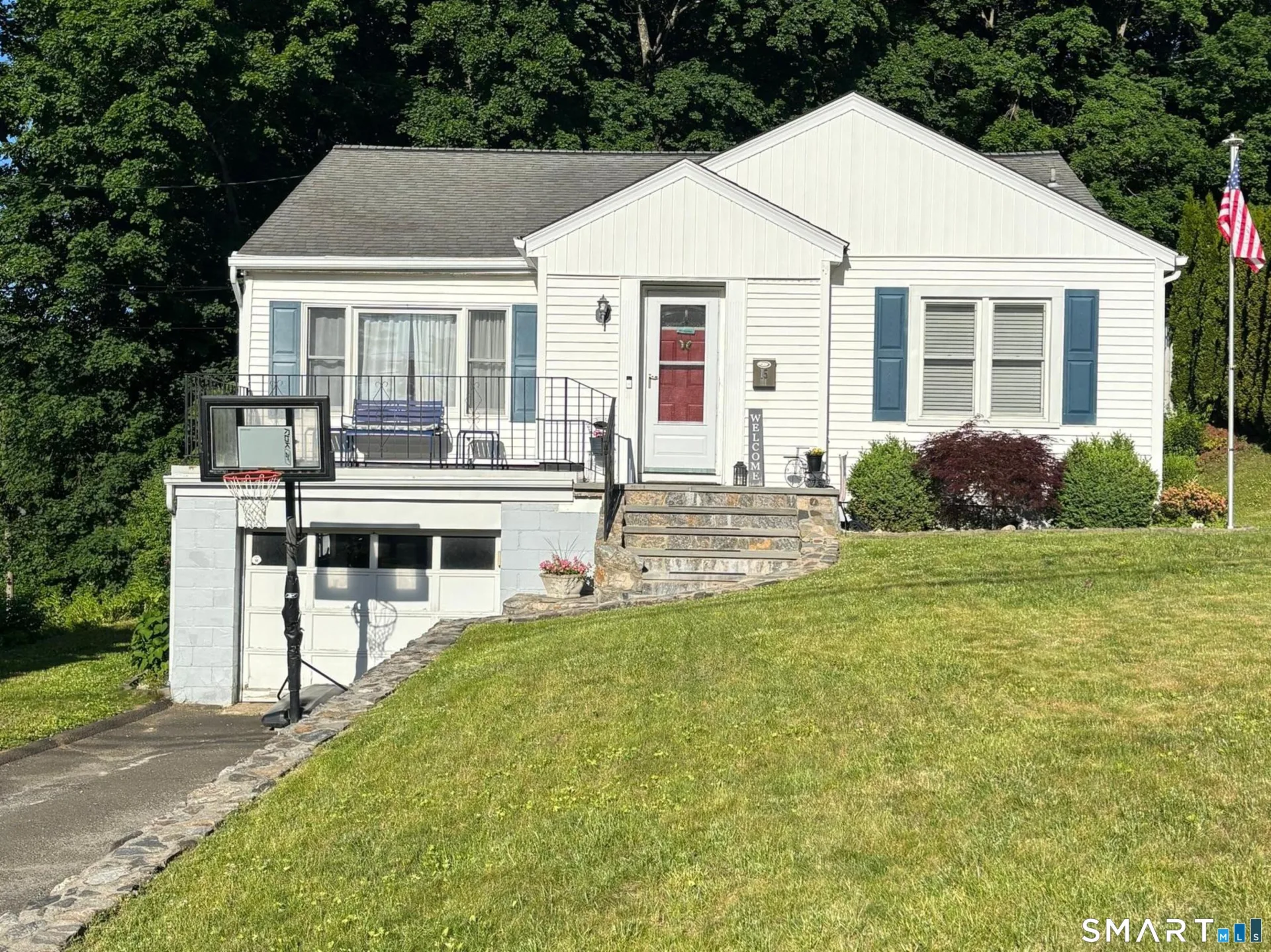 15 Farnam Hill, Bethel, CT