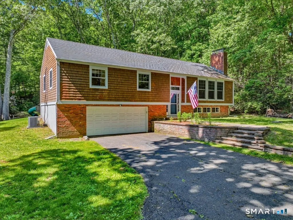 221 Duck Hole Road, Madison, CT