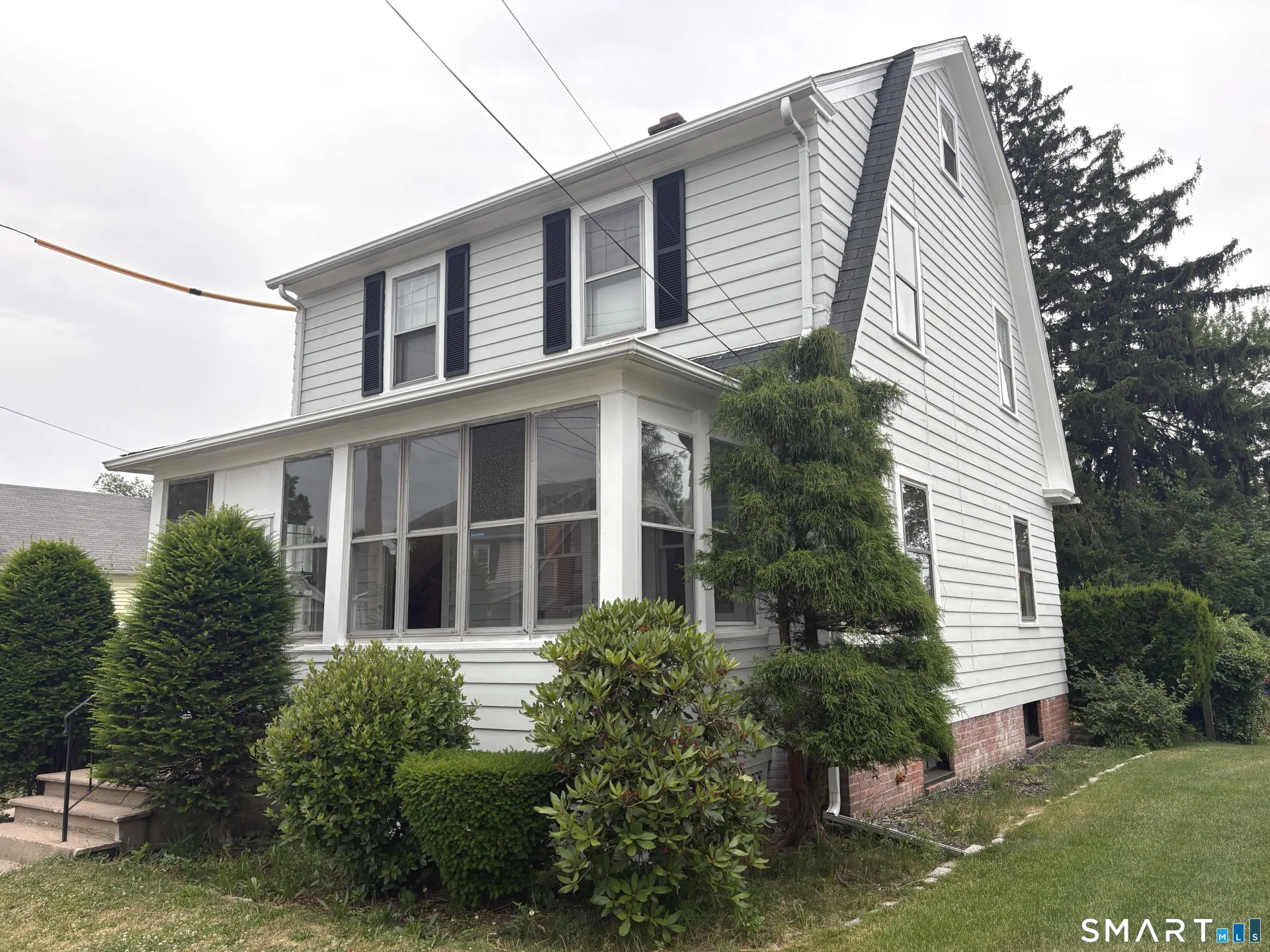 84 Park Avenue, Hamden, CT
