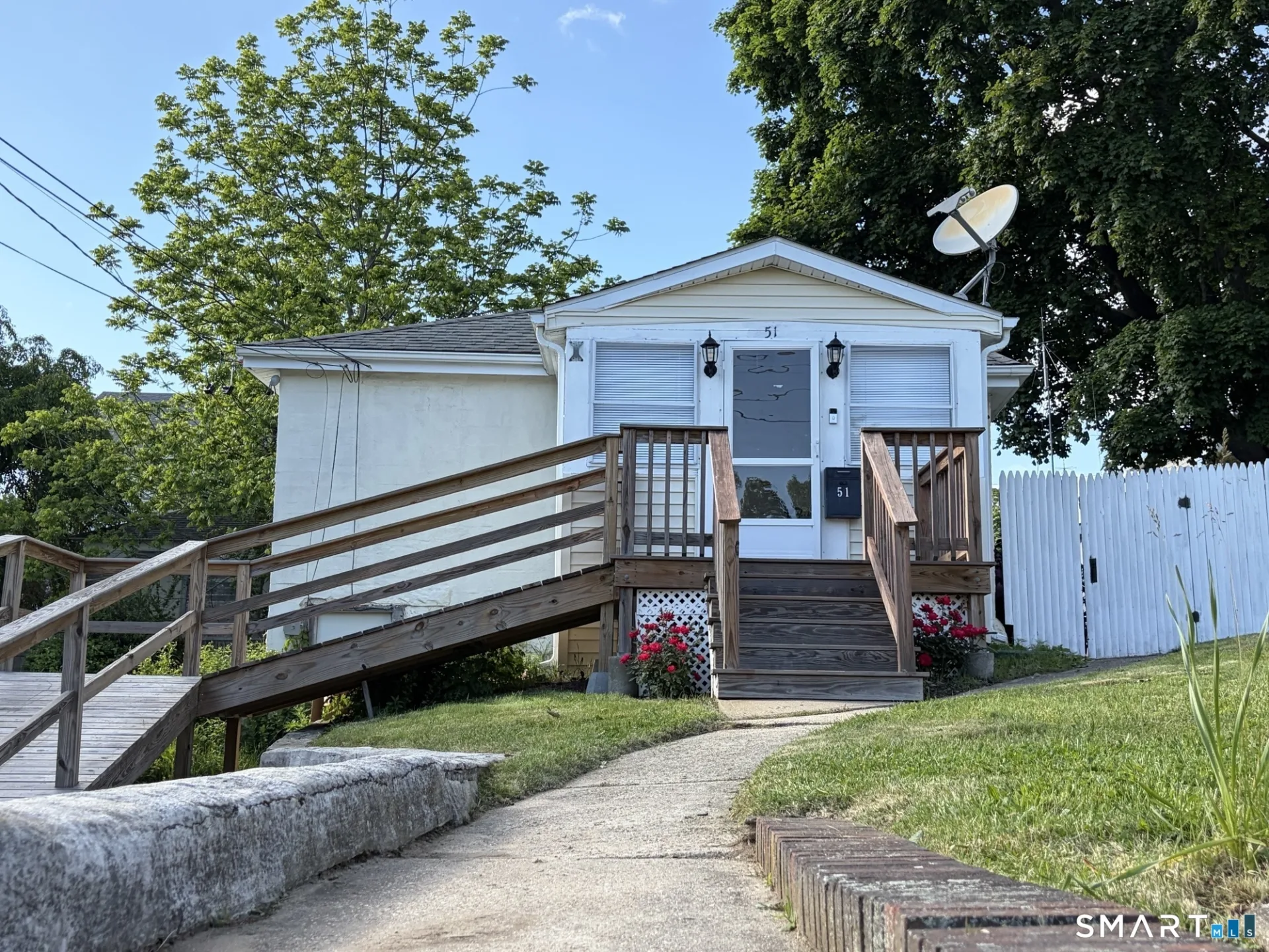 51 Dell Avenue, New London, CT