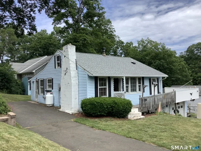 28 Kickapoo Road, Middlefield, CT