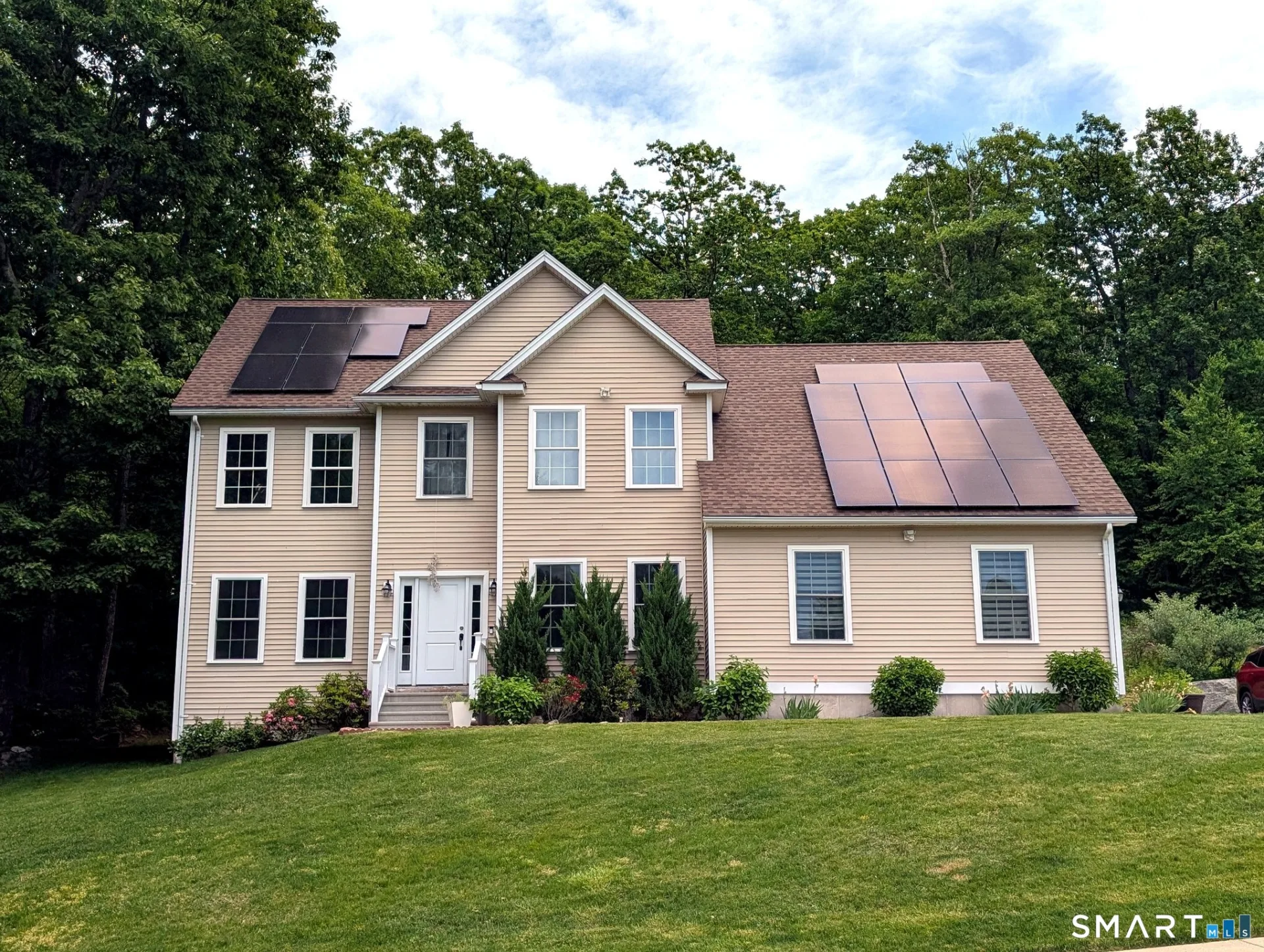 79 High Ledge Circle, Manchester, CT