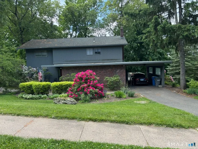 114 Richmond Drive
