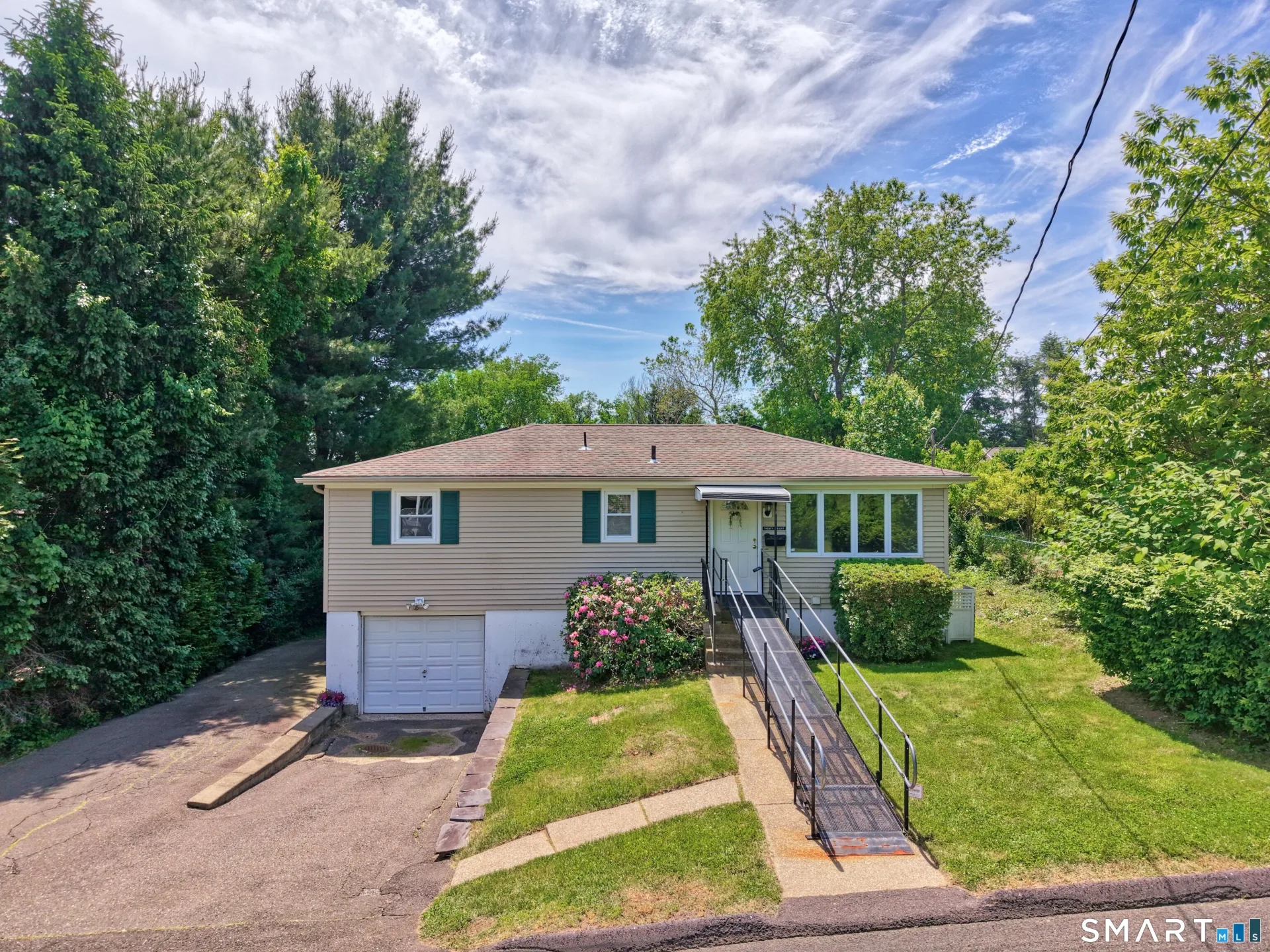 28 Vittorio Street, Watertown, CT