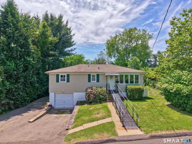 28 Vittorio Street, Watertown, CT