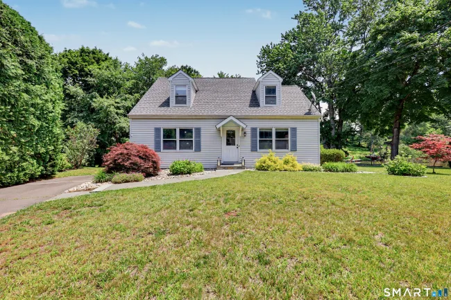 8 Apple Blossom Lane