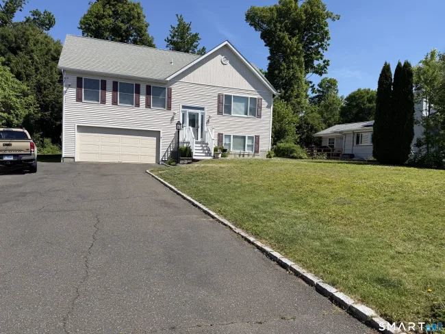 7 Mist Hill Drive