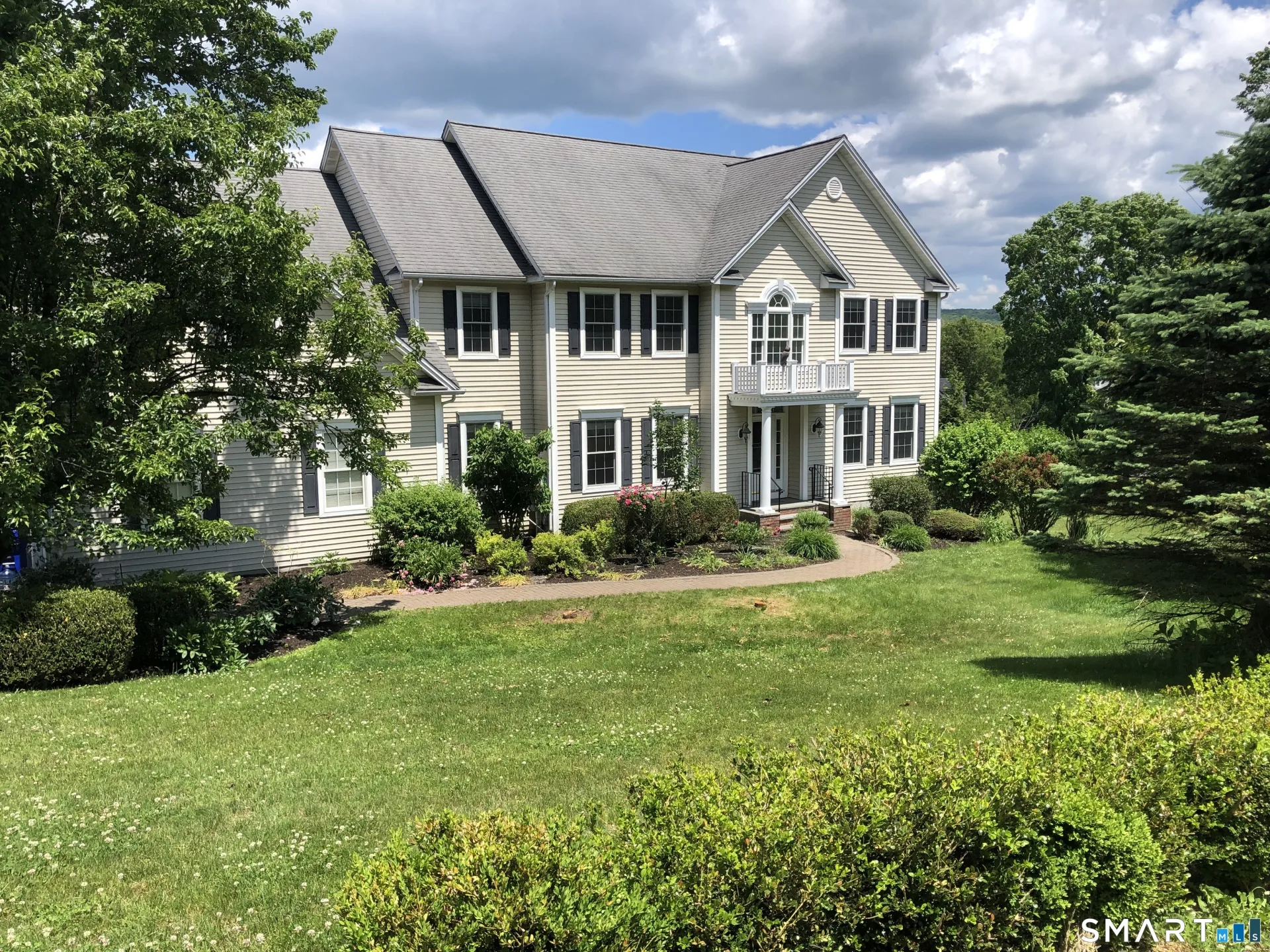 3 Lillinonah Ridge Drive, New Milford, CT